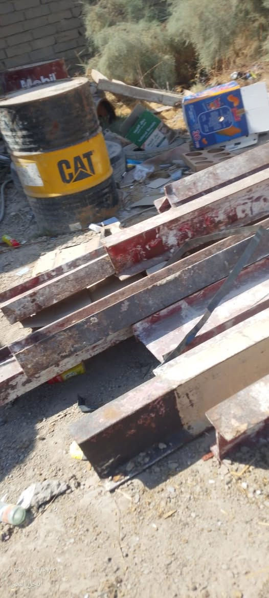 شيلمانات ابو 8 طول 5او نص 9شيمنات او 4 طول 6ونص او 1طول 4 متر المجموع 14 قطعة سعر المتر 15 الف قفل المكان البصره المدينه الهوير نضيفات أخو الجديد ***********
