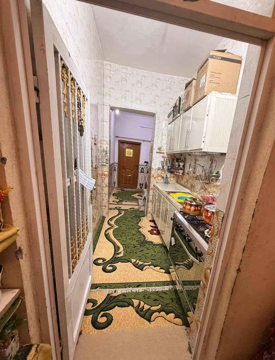 سلام عليكم بيت للبيع في حي النداء منطقت 57 ..المساحه 60 متر يحتوي على طارمه زغيره وستقبال ومطبخ وصاله وصحيات ومكشوفه وغرفه طابق واحد. ***********

