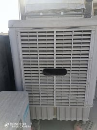 مبردة حجم كبير ( يمكن الحجم ٣٧ الف) تغطي منزل كامل بمساحة ( ١٥٠ متر) ا...