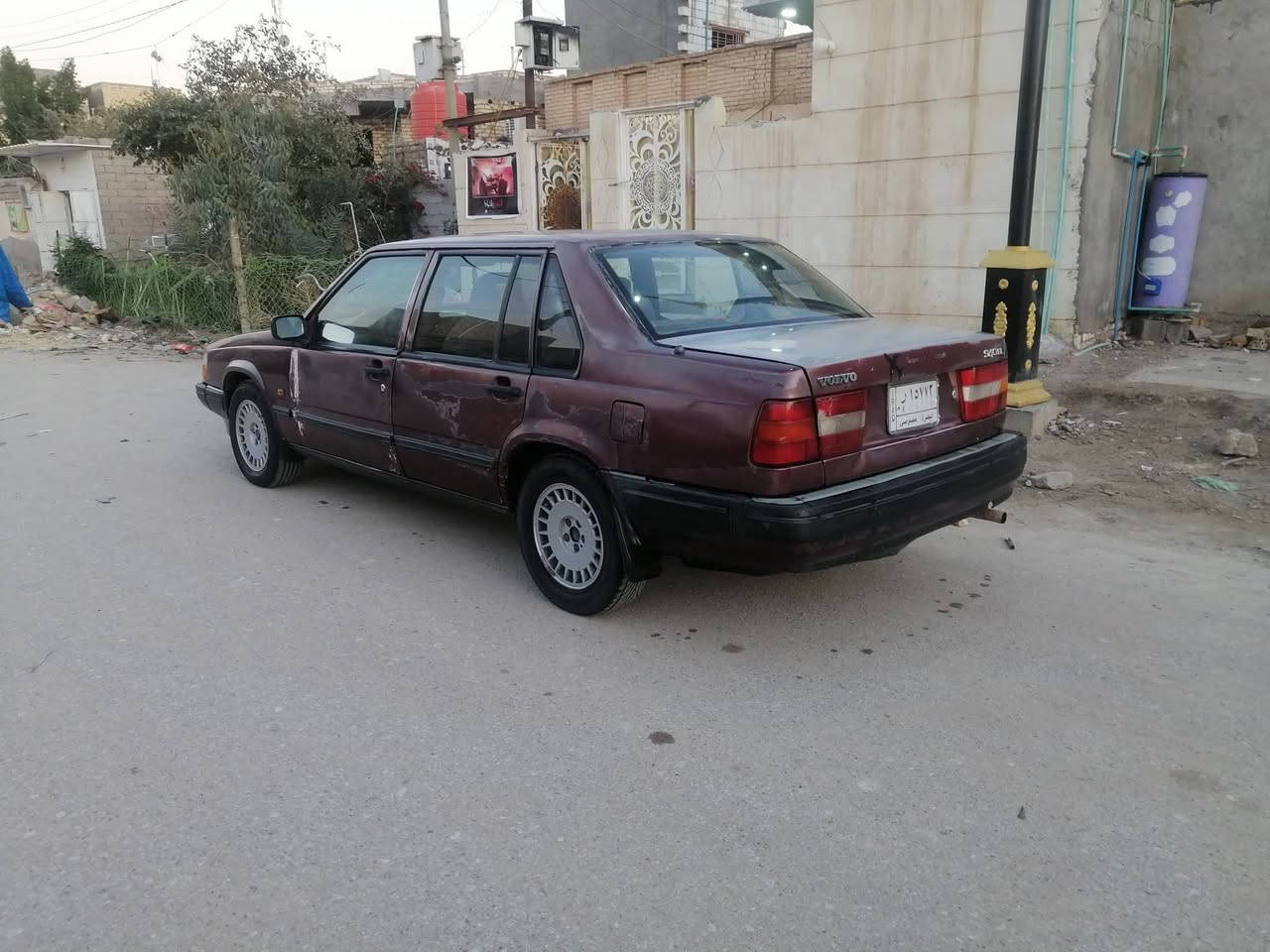 سلام عليكم فالفو موديل 91 حجم 940 مكينة ونجي تبريد شغال رقم بصرة  سياره مكينة جديدة توني شادة مابية ضربة السيارة على صبغ الشركة السعر ٣٠ وبية مجال مكان السيارة كرمت بن سعيد الطار ***********
