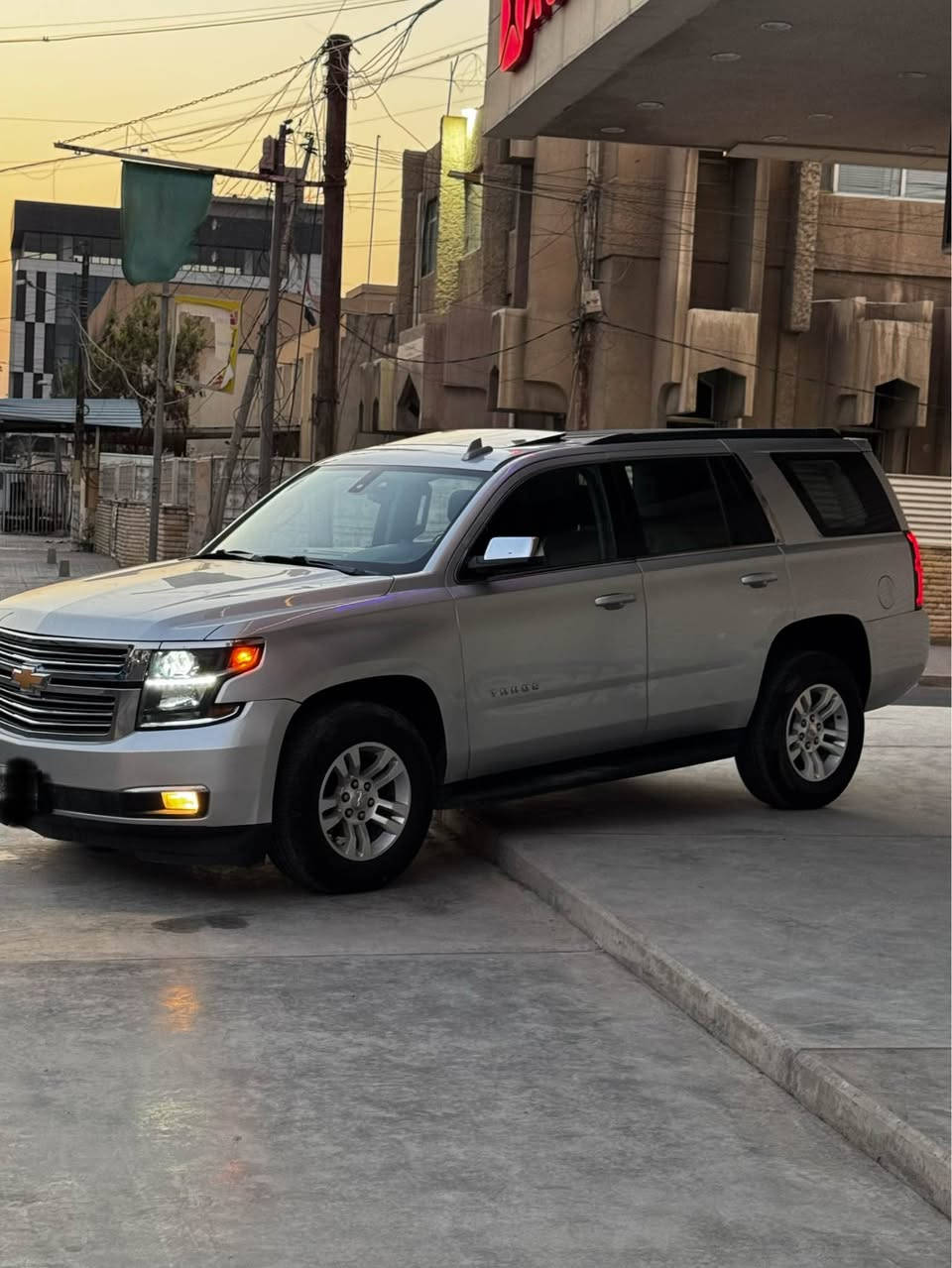 تاهو ٢٠١٩ فوول مواصفات عدا البصمه بسعر مناسب بيع او مراوس 
فتحه سلايد
جلد خزن ميموري 
كشنات كهرباء 
تشغيل عن بعد سويج 
شاشه جبيره وقاصه 
كشن هيتر 
ماشيه ١٥٠ كيلو مو ميل 
حساسات وكامره دواره 
حادثه طخات وواصحه بالصور بدون شاصي بدون بجم  اني صبغته حزام  وعندي الفديو قبل الصبغ بدون ايرباك فقط برده 
بدون نواقص كير مكينه صدر تبريد كله كفاله 
السعر ٢٤٥  ورقه  وبيه مجال بسيط 
مكان السياره كراده ٦٢ 
***********
*********** بغداد, العراق
