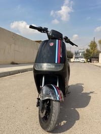 شحن • ٦ بطاريات • شخوط وكسور