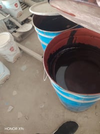 موجود زفت اقل البرميل الي عنده غرفه صغير 07775293666 يتصل او يدلل