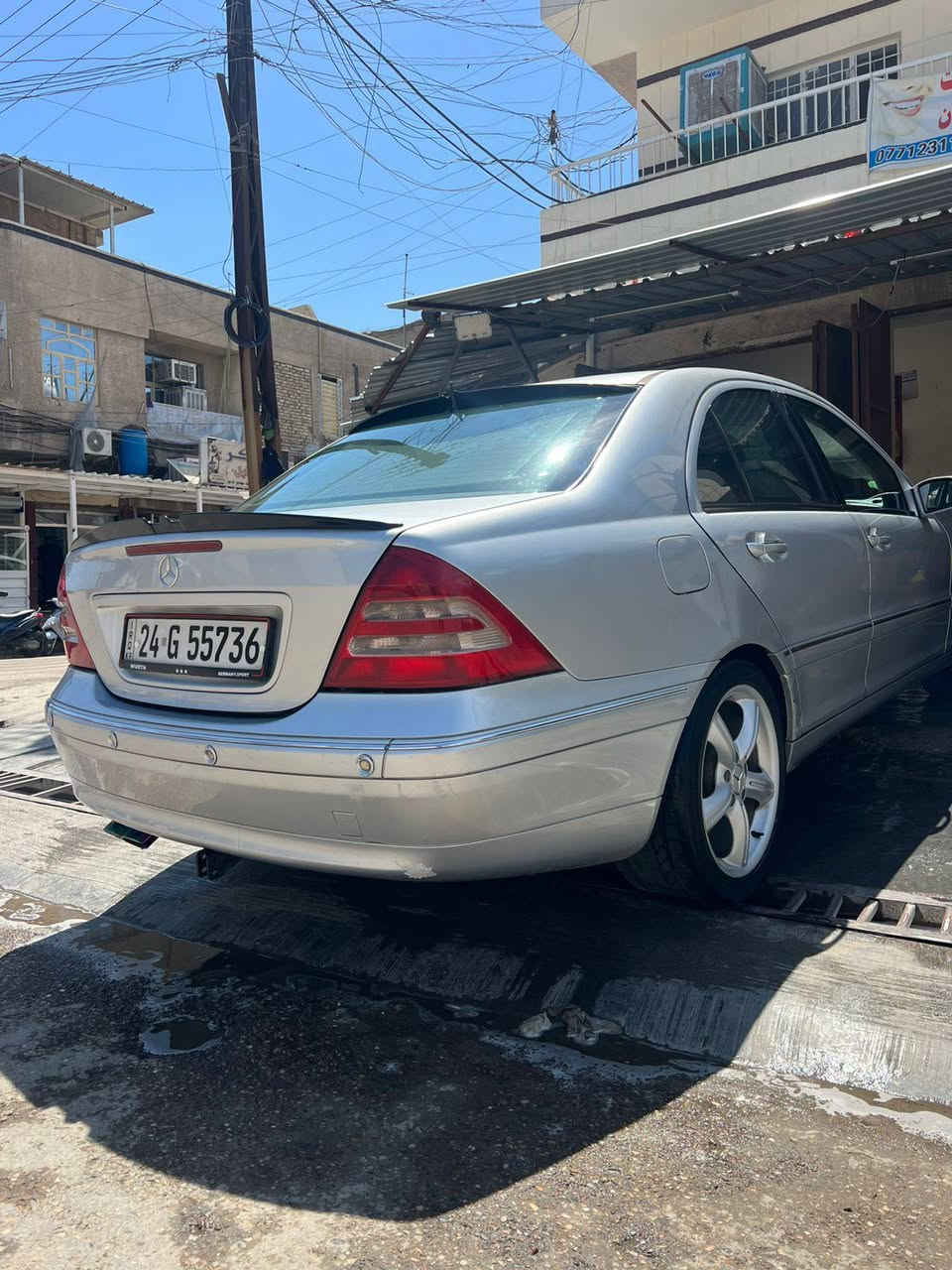 مارسدس c200 الموديل 2003 رقمه دهوك سياره صبغ فقط كله بلاديه كفاله من الضربه والعطل تبريد شغال السياره كامله من كلشي  سياره موجوده بغداد الشعب تحويل مباشر السعر ٧٨
الهاتف ***********
فقط الرقم غير موجود على الفيس
