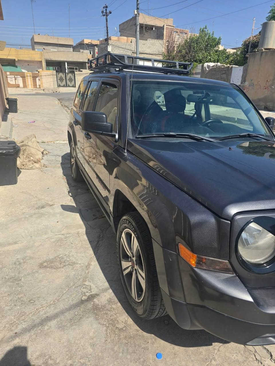 jeep patriot 2017

جێب باتريوت 2017
سەنوى نوى 
ره قم نوى 
گێرو مەكينه به شەرت 
کارەبای بە شەرت
چوار بارجەى هەيه بێ لێدڕان بێ ژۆڕێ تەنها بەغە
سەیارەکی تا نڵێی خۆشە خاوێن ماوەتەوەتەوە وەکو خۆی
نرخی&سعڕ ١١٢$
ژماڕەی مۆبایل *********** أربيل, العراق
