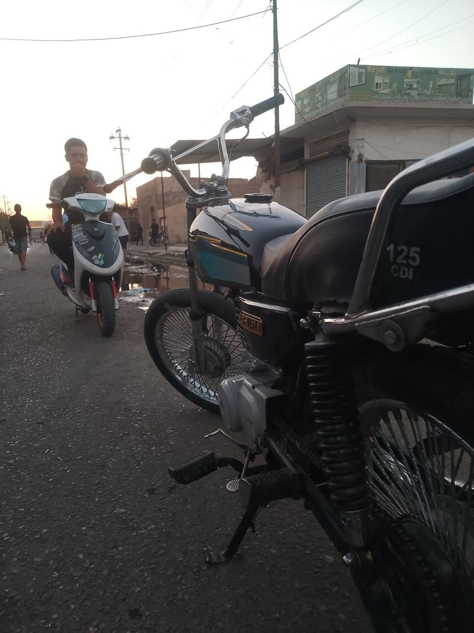 السلام عليكم دراجه نامي برو موديل 2020دراجه نشطه وياله مسطره مختم نامي برو محرك اخرس السعر 275 بي مجال مكان كركوك رقم ***********
