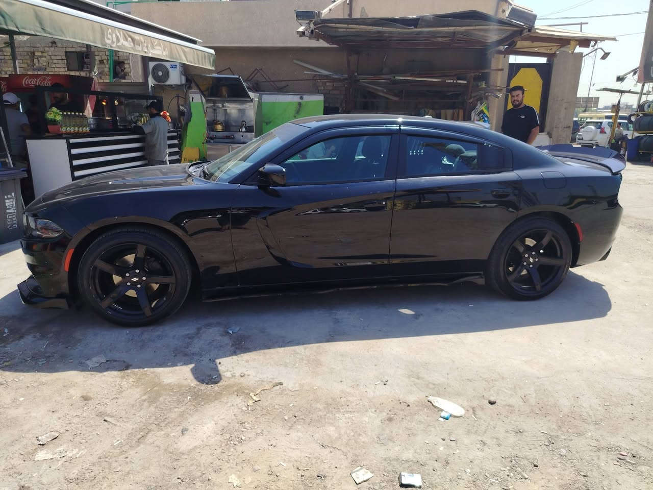 جارجر ٢٠١٥ خليجي السياره مكفولة رقم شمالي.. السعر 175$ مكان السياره بغداد غير متواجد على الفيس.. رقم الهاتف ***********
