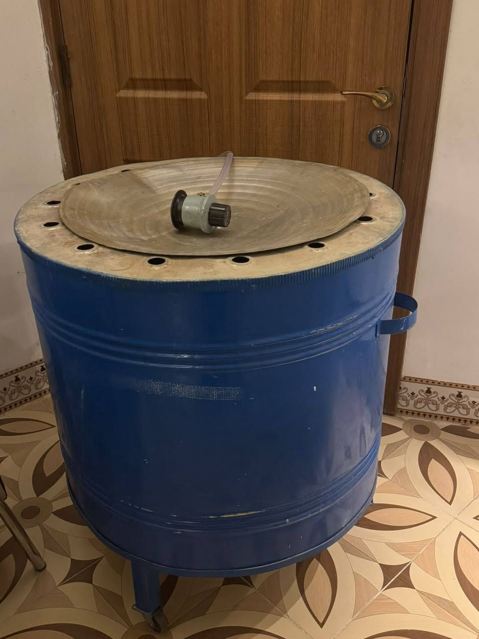 سلام عليكم عليكم غراض بيت للبيع شغال كلهم شراي خابر رقم *********** عنوان كركوك
