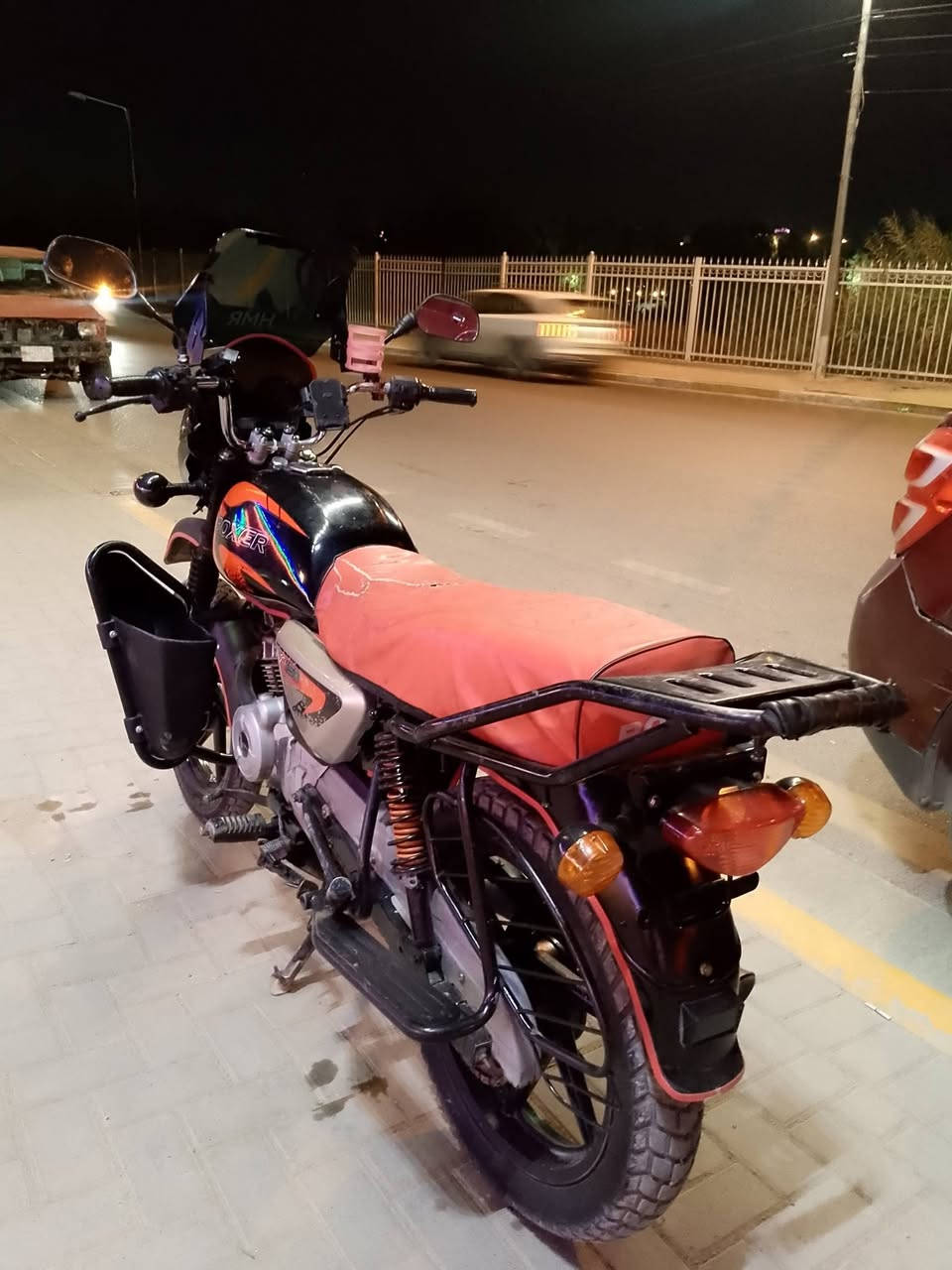 بوكسر جبلي • ٢١دراجه • منفذ شحن