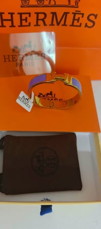 سوار ماركه ارمز  سوبر ماستر اعلئ فئه مختوم صنع في فرنسا  مع علبه وكارت...