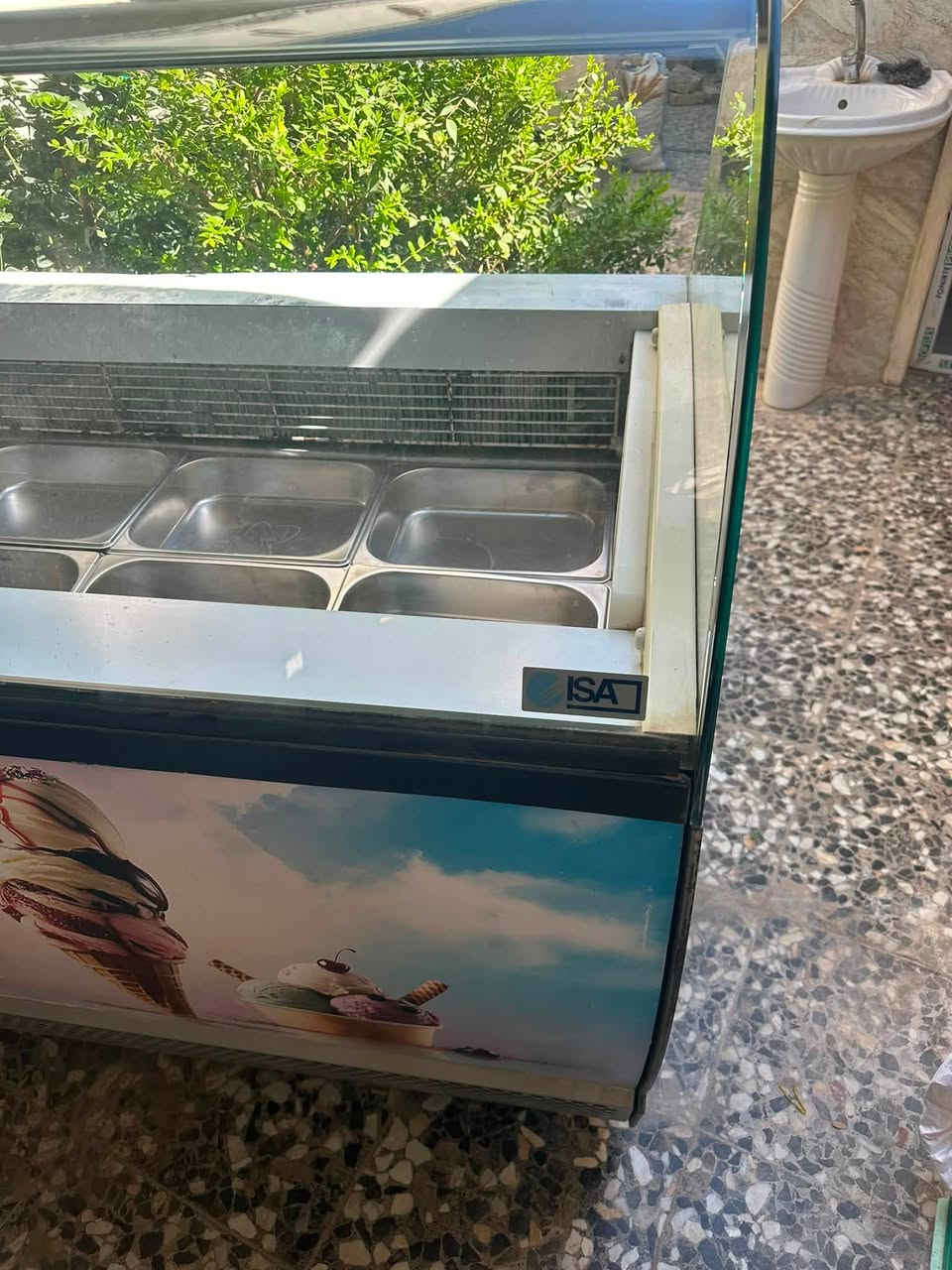 عارضى ايطاليه ١٢ بلانك نضيفه جد بلديه مكان بغداد رقم ***********
