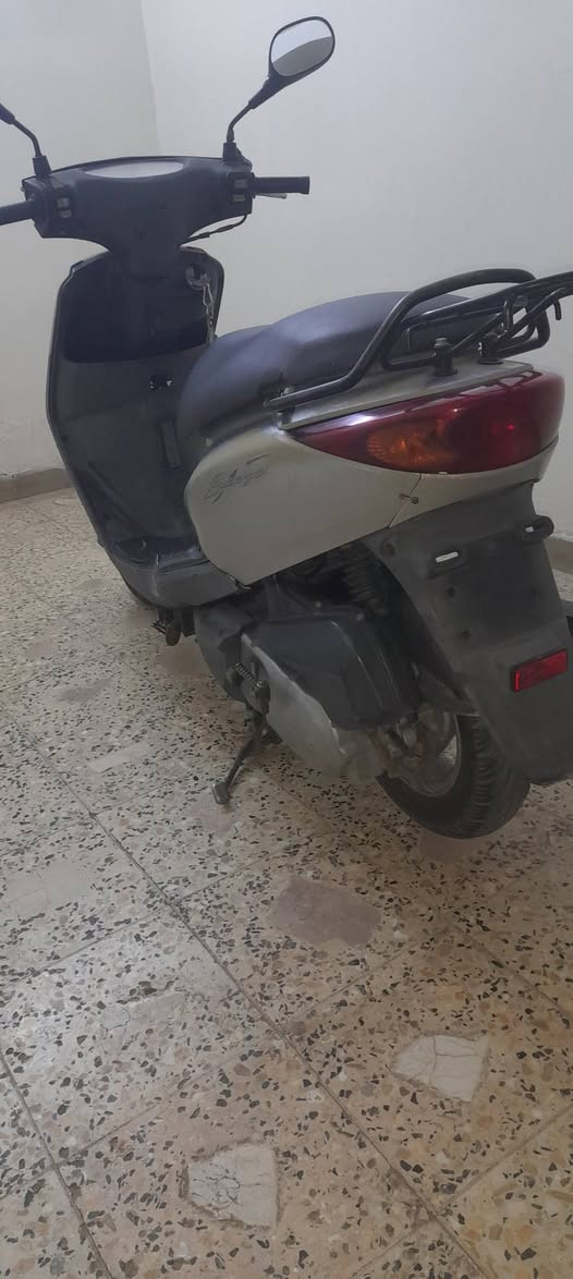 بيع دراجه 800الف دراجه رمبه فول مابيه اي نقص كلب وشوف ***********موجود ٢٤ ساعه
