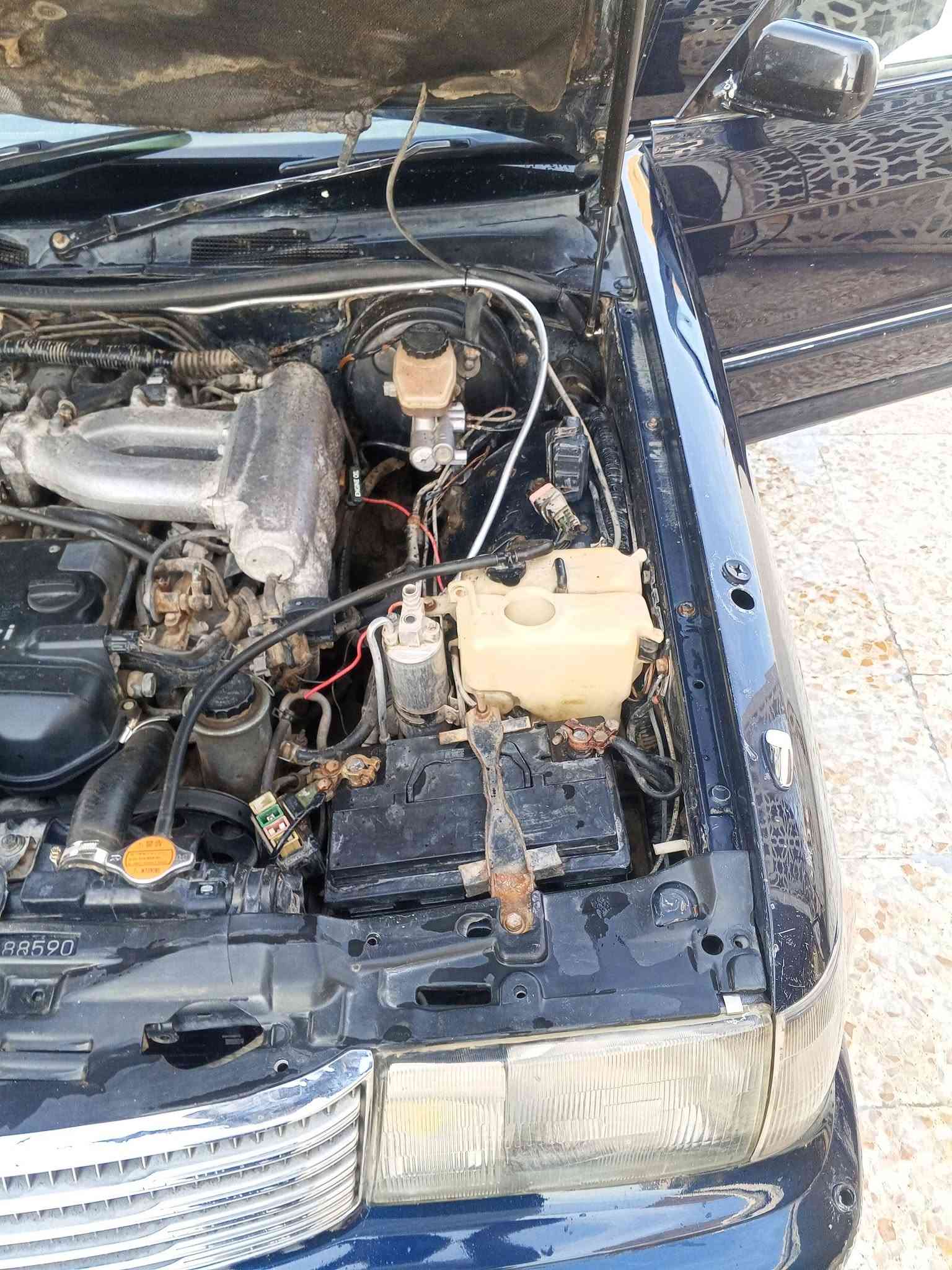 سلام عليكم 
كراون ارنب موديل 1995 رقم بغداد سنويه لحد 2027
تحويل مباشر 
سياره جاهزه مجهزه من كل النواحي مكينه وكير فيفيتي ثنين ونص مكفولات حداديه جديد تخم تاير جديد 
كهربائيات كله شغاله تبريد ثلج بيه ضربه جاملغ الخلفي فقط 
صبغ جاملغ وقماره سبب جراد الباقي مكفول 
مكان ناصريه سوق الشيوخ 

***********.       58 وبيه مجال
