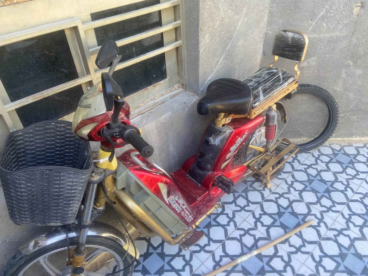 ماطور شحن للبيع
نوع:الاخوين

بطاريات شرط الفحص🔋

كشر نظيف وحيل

بصمة 

شاحنة ويه

مكان حي المختار فلوجة

الماطور اليده مالفة وكفت بس والباقي كله شغال وتجي وتفحص
هـ؛***********
