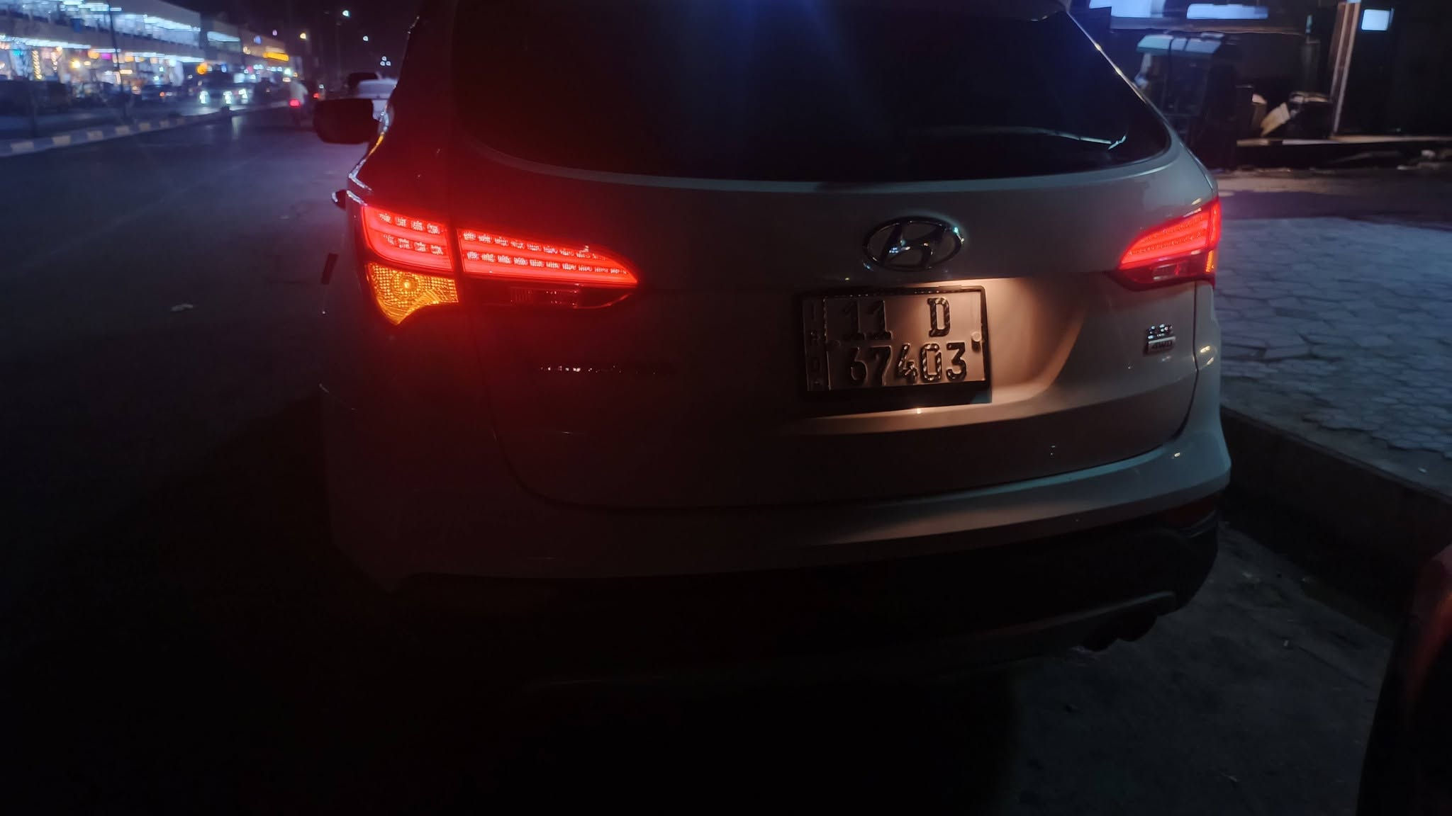 هونداي سنتافي 2013 خليجي رقم بغداد الدولي الجديد اللنكليزي هزة وسنويه لل 2031  موصفات. Vip.  فول.  للبيع او مراوس بسورنتو.  

محرك 6 سلندر 

بانوراما 

بصمه تشغيل 

 7 راكب 

ثلاث قطع تبريد

كشنات جلد لونين 

فور ويل 

بردات خلفيه اصل 

حساس امامي خلفي 

شاحن واير ليس

شاشة ايباد 

لايت زنون  

اشاير بلمري 

مري كهرباء

تبريد ثلج 

برادات خلفيه

ماشيه.121. حقيقي امانه الله

السيارة مكفوله كفاله عامه من كلشي عد رش صبغ بالجامغ الامامي 

  السعر. 165)) وبيها مجال بس للشراي
مكاني واسط نعمانيه
***********
***********
