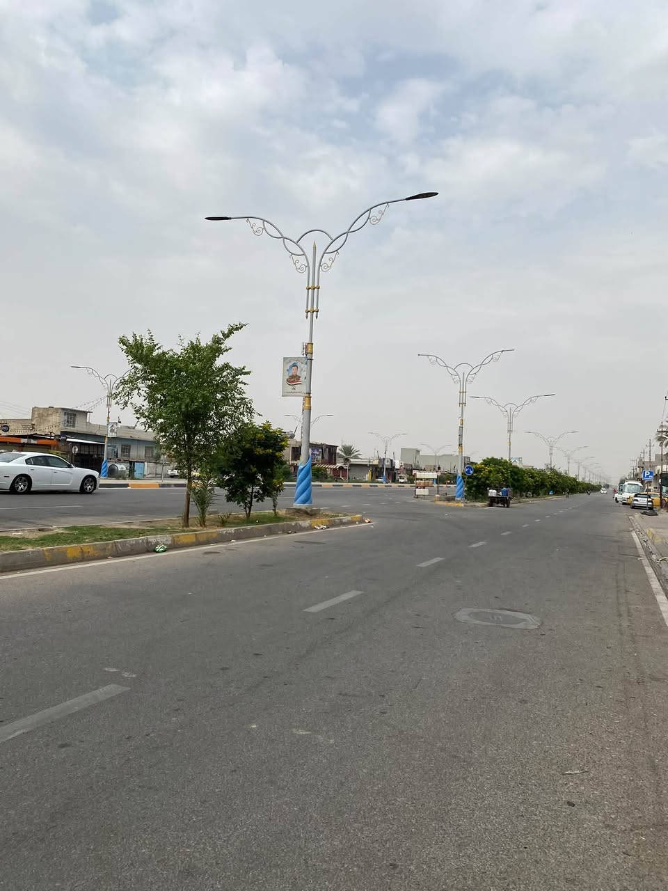 محل تجاري • للإيجار • مقابل حلويات الحمداني