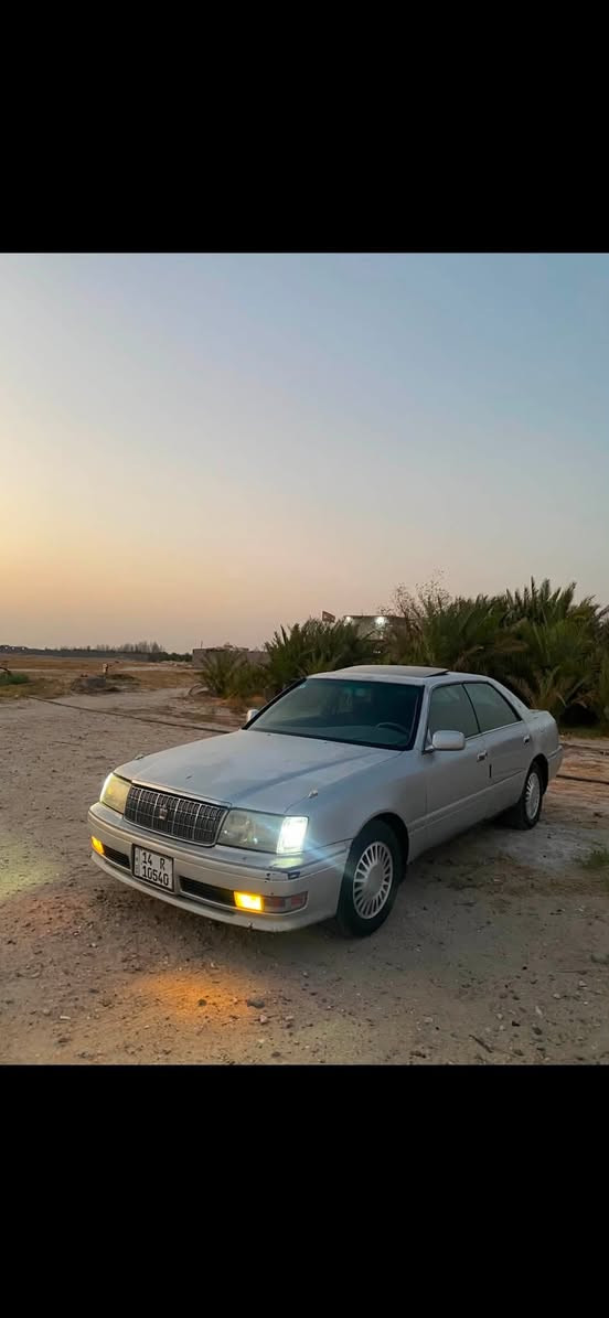 سلام عليكم 
راس الثور فلات سلفري
رقم بصرا نكليزي باسمي 
مكفوله كصه ونقل وكلبه 
سياره فول موصفات فتحه ١٢ قرص 
مكينه وكير ٣٠٠٠ جديده 
تبريد ثلج ❄️ 
تخم تايرات 
ويلات ليزري 
سياره بيها ضربه مدكر ورا مو قويه 
عينه ليزري دواخل نضيفه 
عوزها صبق عام سياره 
كعدته حلوا تريده هيج هم حلوا 
سعرها ٨٥ بيها مجال قليل 
مكان بصرا سفوان 
هاتف ***********
مو شراي لا تصير لوتي براسي
سياره شوفه وقتنع مو تجيني تكلي مو مثل بصوره
