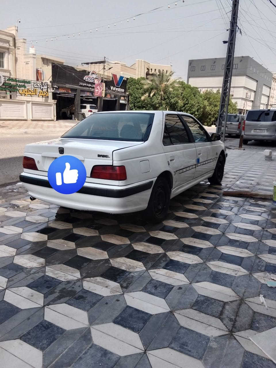 السلام عليكم بيجو  موديل 2021 للبيع
بيه ضربه بجم بس مو قويه تبديل مداكر  وبنيد  
السعر 45 تواصل واتساب فقط او اتصال ***********
