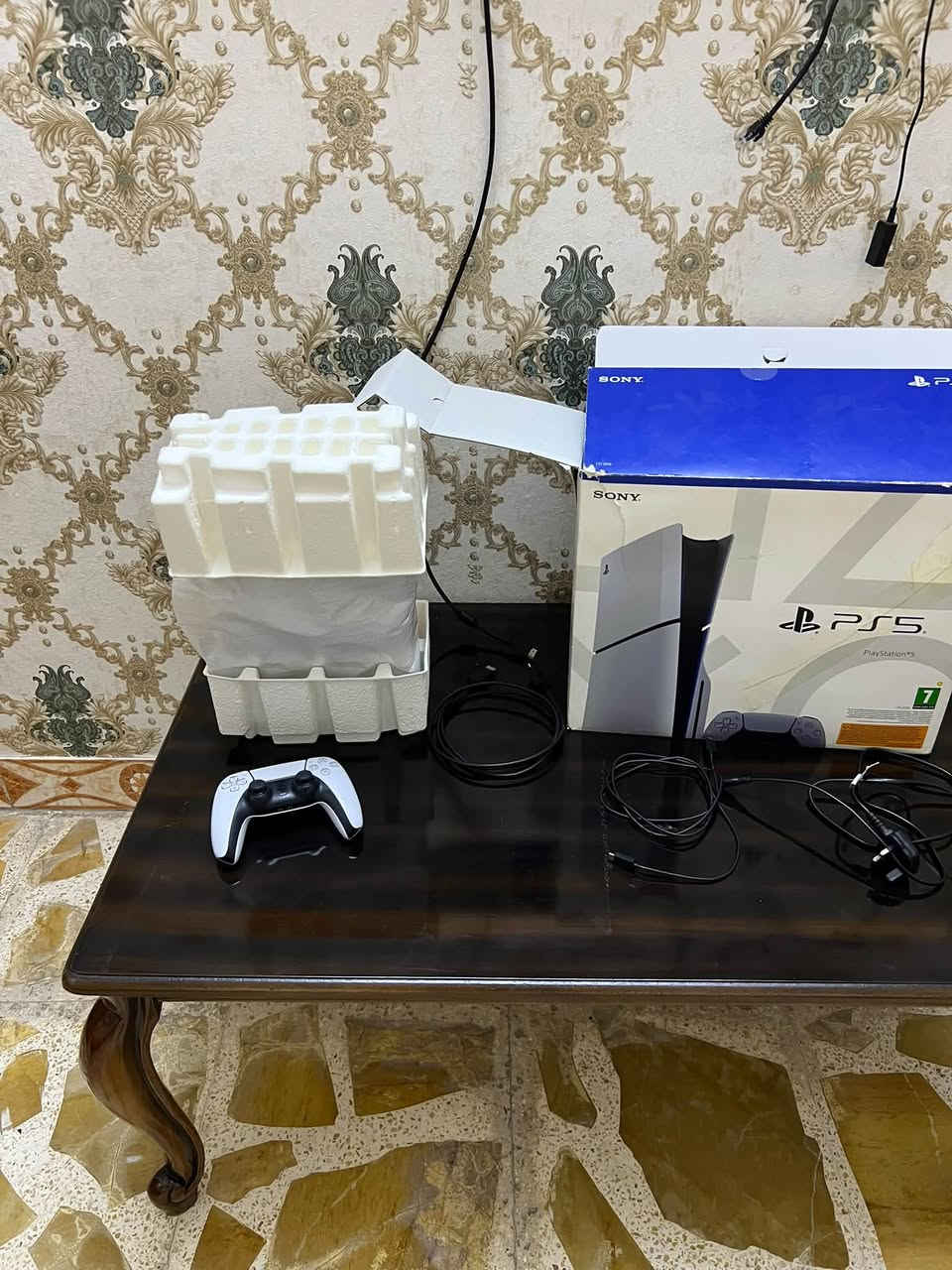 🔥 للبيع PS5 Slim سعة 1 تيرا 🔥
✨ نظافة 95%
📦 كارتونة
🎮 كامل ملحقاته
📀 ويا قرص Uncharted
🔒 الجهاز لوك ستيكر
🔧 ما مفتوح ولا مصلّح

📩 للتواصل عالخاص بالصفحة أو واتساب:
***********

📍 الموقع: بغداد
