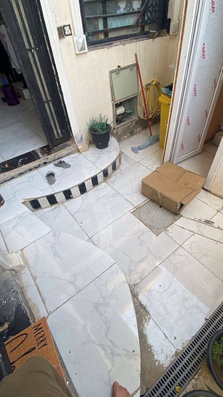 بيت بناء حديث طابو اسهم مساحته 100طابقين يحتوي عل 3غرف نوم صاله واستقبال مطبخ العنوان نزلة مول الكوخ قريب مدرسة نبي رحمه
استفسار تصل عل راقم
***********
