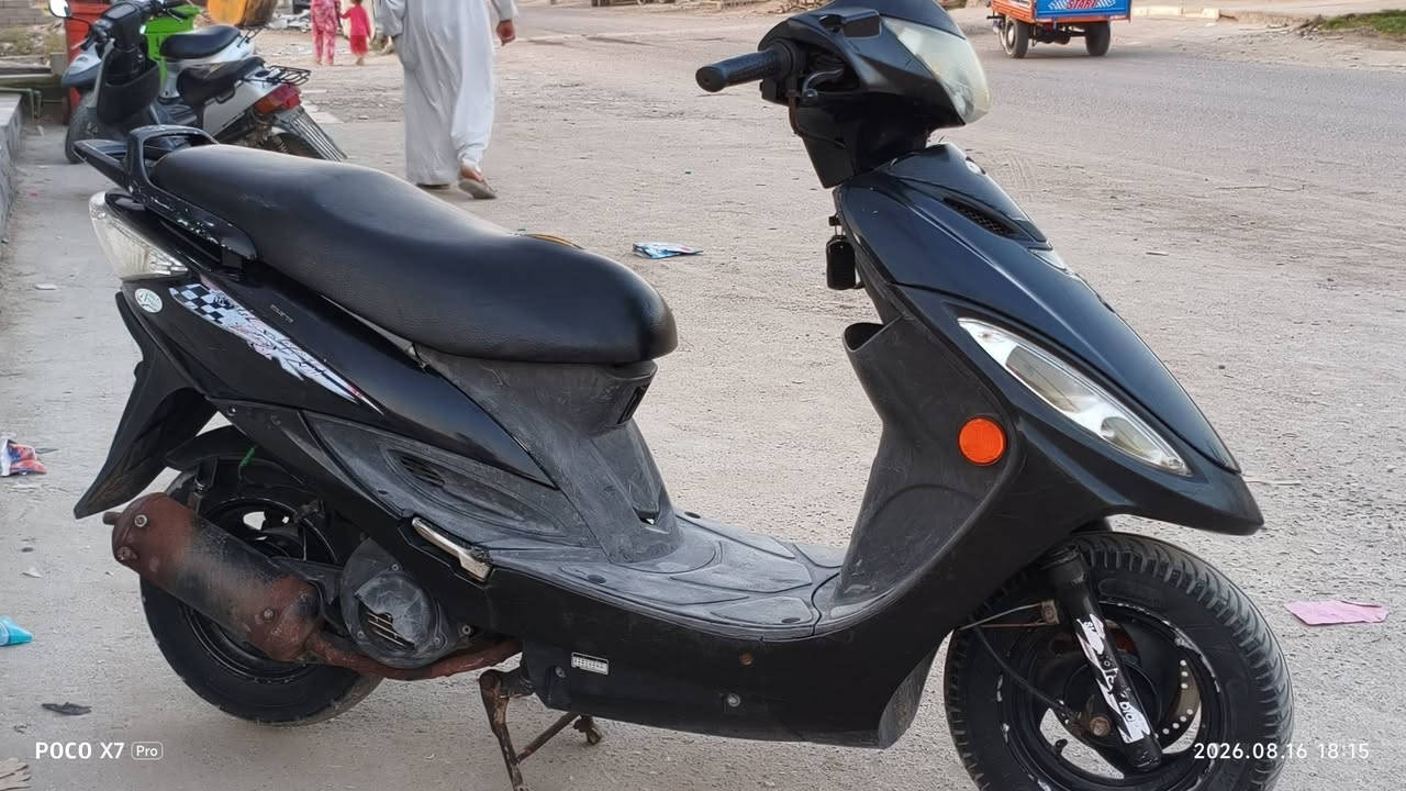 سلام عليكم كامكو G4 نضيفه حيل كلشي شغال السرعه150  مكينه مفتوحه مره وحده امبدل بس بوشه لايت اشاير  عالي ناصي دبلات امامي خلفي كلشي شغال السعر 500  رقمي ***********

