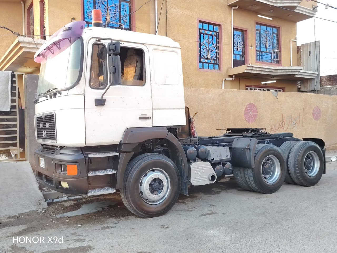 للبيع سياره جاهزه سنويه لل28شرط التحويل ***********

نص مكتوب في الصور:
- HONOR X9d