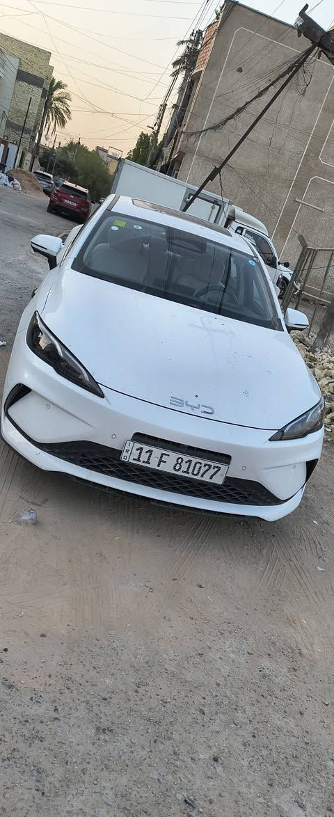 سيل 5 فول مواصفات 13 كامره 
ماشيه 9500 قابل للزياده 
رقم بغداد شرط التحويل 
مواصفات الفول معروفه 
13 كامره
حساس امامي
حساس خلفي 
قطعتين تبريد
داخل ابيض
اوتو لايت 
اوتو بارك
رادار جانبي
رادار امامي
كشن سايق كهرباء
شاشه جبيره 
فتحه سقف 
السياره كفاله عامه 
مكاني بغداد البنوك 
السعر 23 مليون بيها مجال شي بسيط جدا حك الجيه 
فقط بيع
*********** بغداد, العراق
