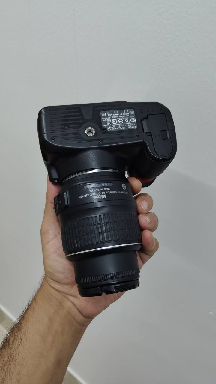 نيكون D3100 • نظيف • كامل العدة