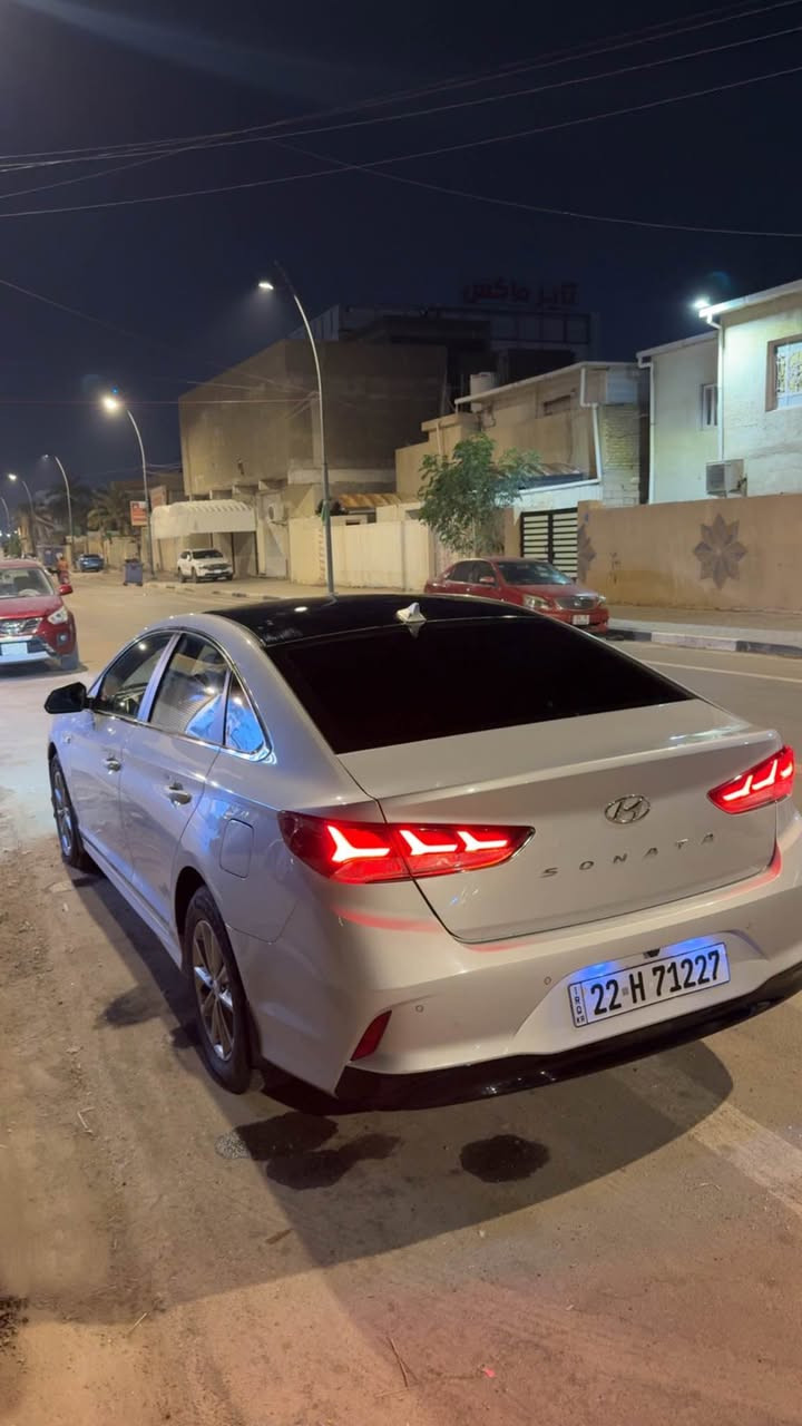 السلام عليكم سوناتا 2020وارد كوري مكينه 2000 دوش غاز محور بانزين كوريا فول مواصفات عدى البصمه شاشه وكامرا خلفيه تدفئه تبريد كشنات كشنات جلد وتحكم كهرباء بلكشن ونضام ايكو اقتصادي بلوقود وباقي المواصفات المعروفه السياره جاهزه على اخر شي حداده 100٪ تخم تاير بلباكيت دهن جديد باتري تبريد تدفئه ماتصرف دينار عليها السياره مصروف عليها هواي على ايد وحده ماشيه 55 الف كيلو حقيقي رقم اربيل وكاله تحويل لنهاية ال27 بيها اربع رشات بكوريا بدون ضربه على طول الصفحه وصار بيهه حافة الباب بلعراق يرجع مامصلح وبيها صدعات ثنين ما مبينات ابد ابيع على وضعها السياره مكلفتني ونضيفه عارضها ب148 وبيها مجال للشراي *********** البصرة, العراق
