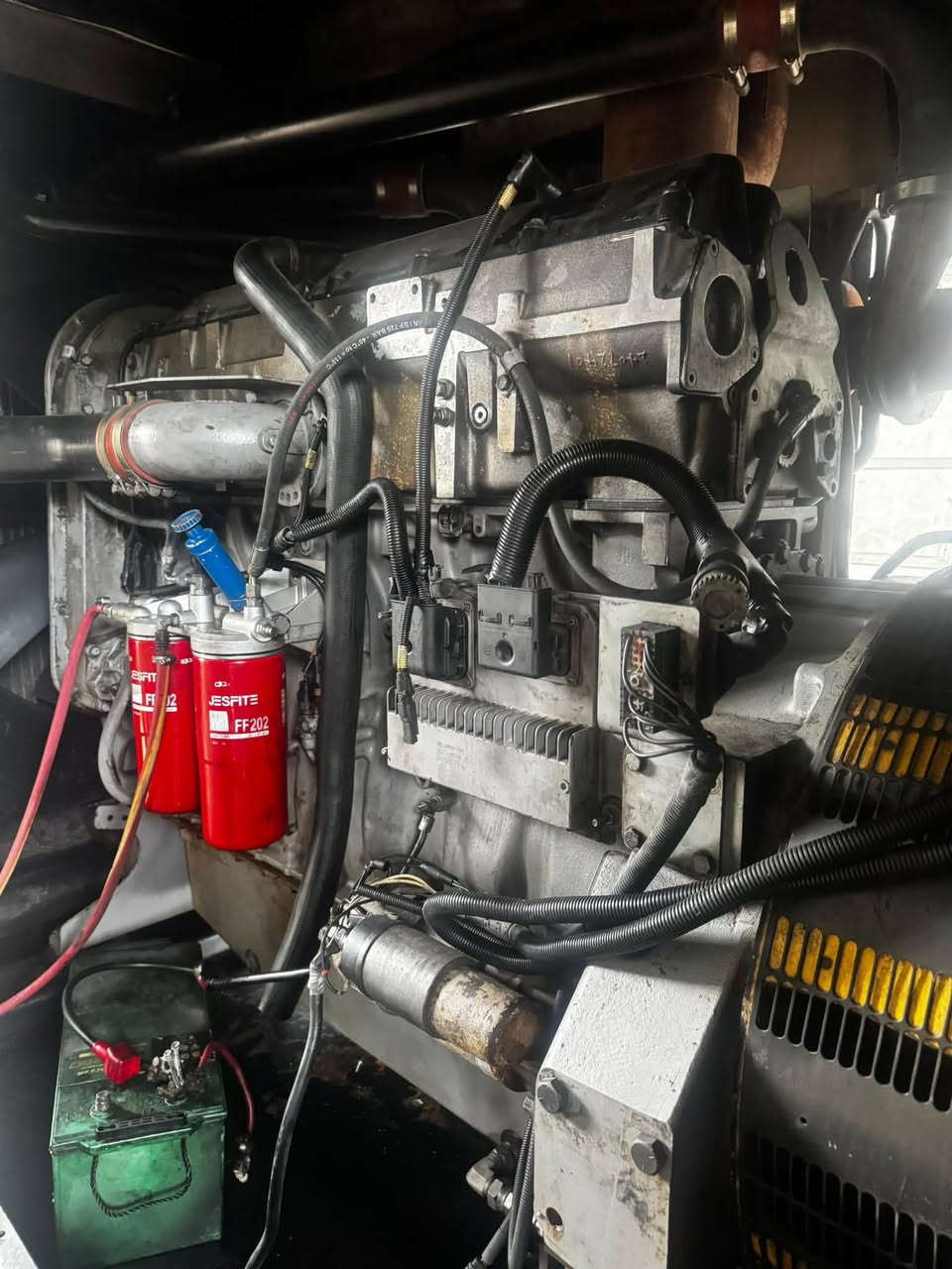 السلام عليكم
بيركنز 2800دبل سوبر
650kv
المحرك ساطر
والكرنك سايس ١٠ 
أبيع عله وضعه 
السعر ١٦٥ وبيه مجال 
حاليآ شغاله وبيه سطره 
***********

