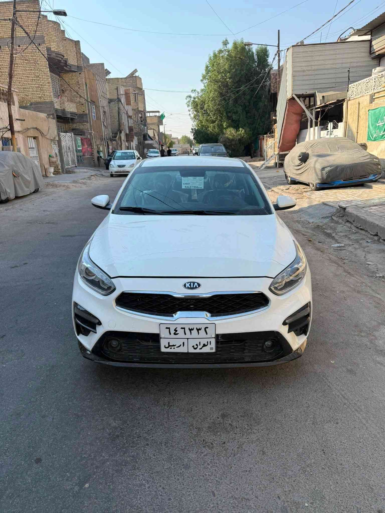 السلام عليكم للبيع كيا سيراتو خليجي موديل 21رقم اربيل شرط تحويل وكالة مكينه 1600كير كفاله صار بيه حادث بل عراق بنيد جاملغ صبغ وحالين بيه ملاحظات بسيطه تبريد ثلج ماشيه 91حقيقي شراي يتصل سعره 118ورقه بيه مجال حك جيه مكاني بغداد ***********شراي يتصل اعتذر عل مراوس
