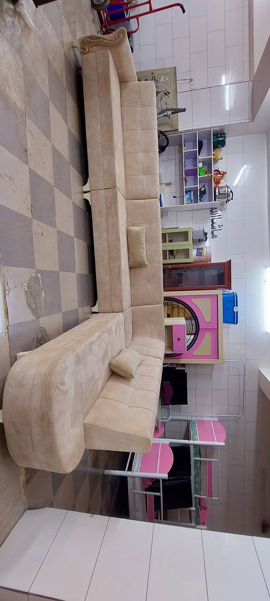 ديوان ١٠ نفرات حطاطه مو سوكي  كلش نضيف للبيع الاستفسار الاتصال ع*********** شارع سالم خلف شركه كورك قرب دائره الكهرباء
