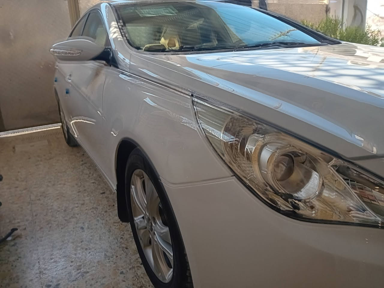 سوناتا خليجي مديل ٢٠١٢ كفالة عامة من كلشي رقم بغداد بسمي مكينة ٢٤٠٠ دوش مكفولة بدون فتح كير مكفول السيارة جاهزة من جميع النواحي مكاني بغداد ***********
