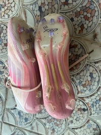 حذاء أديداس • ٤٠-٤١ • نظيف