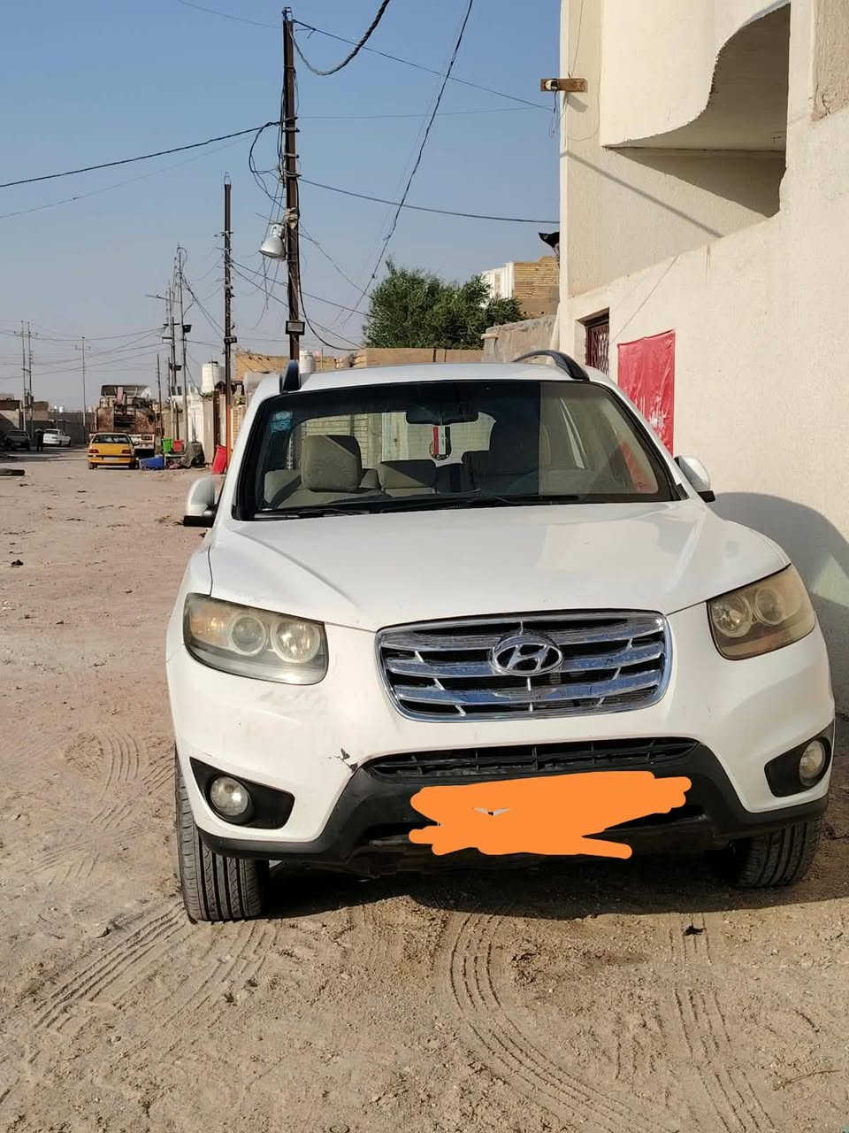 السلام عليكم سنتافي مديل 2012 خليجي فول مواصفات واحد ع واحد رقم بغداد سنويه جديده لل 29 مشروع وطني ماشيه 190 الف  غير مكفول بيها صبغ صفحه سايق بدون فتح بدون ضربه سبعه راكب مكينه 4 دوش حداديه جديده تخم تاير سياره جديده وجاهزه من كلشي انا مكلف بل نشر مكان سياره ميسان *********** ابو حسين
