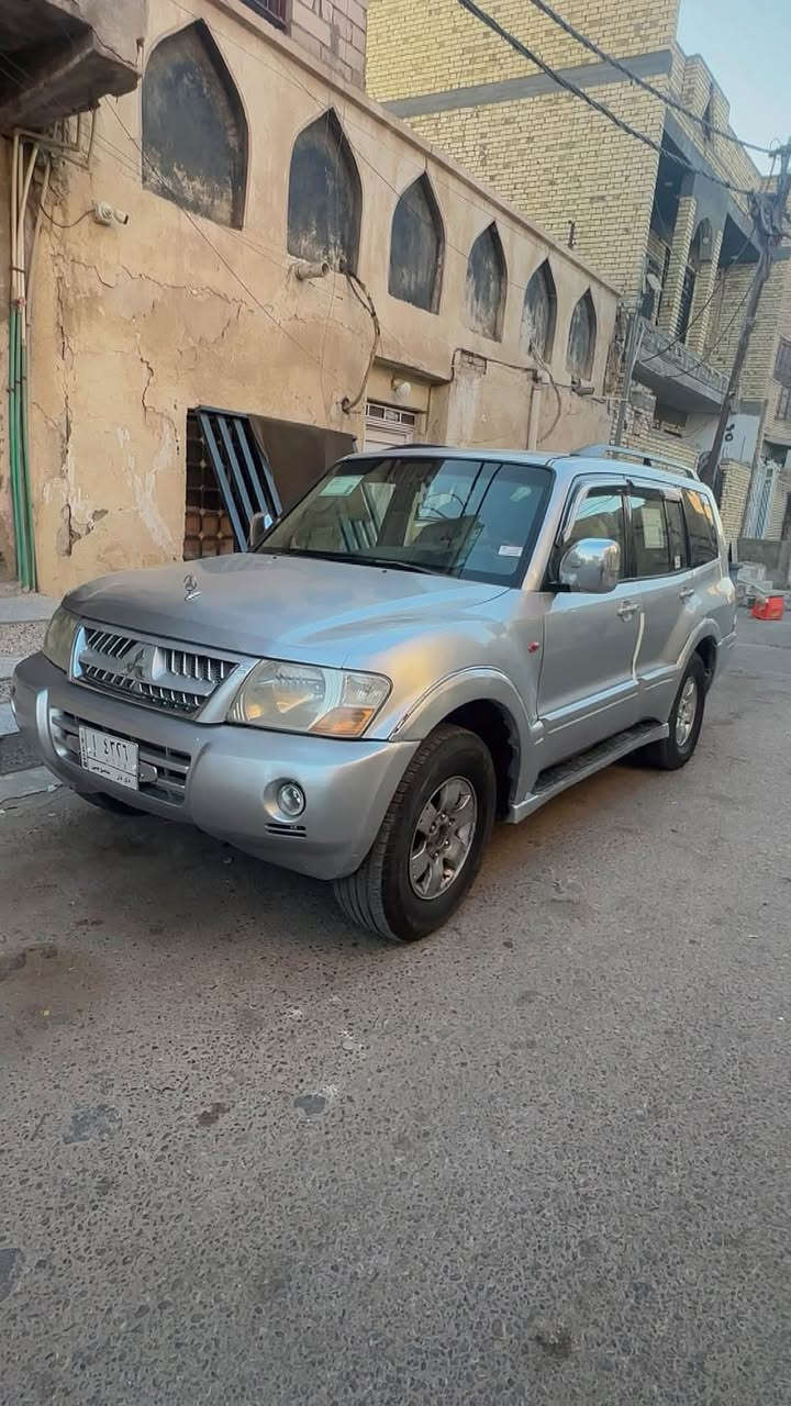 السلام عليكم باجيرو ٢٠٠٦ مكينه وكير جدد حداديه ٩٠٪؜ تخم تاير جديد تبريد سنويه جديده مشروع وطني بيهه مكانات صبغ ٧ راكب كهربائيات كلهه شغاله غرفتهه كلش نضيفه السعر ٦٨ مكاني العماره (***********
