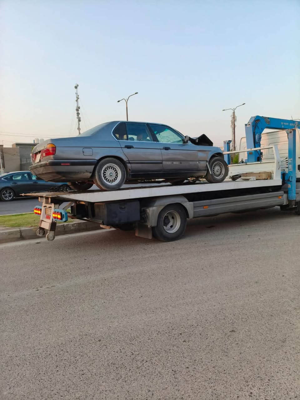 السلام عليكم للبيع bmw 730i v8
فول مواصفات 
غرفتها جلد كهرباء جديدة
كشنات خزن ميموري 
دبل ايرباك دبل جكمجة 
رقم بغداد تحويل مباشر 
صدر خلفي وامامي جديد 
مكانها بالفلوجة ابيع على حادثها 
السعر 30 وبيها مجال 
***********
