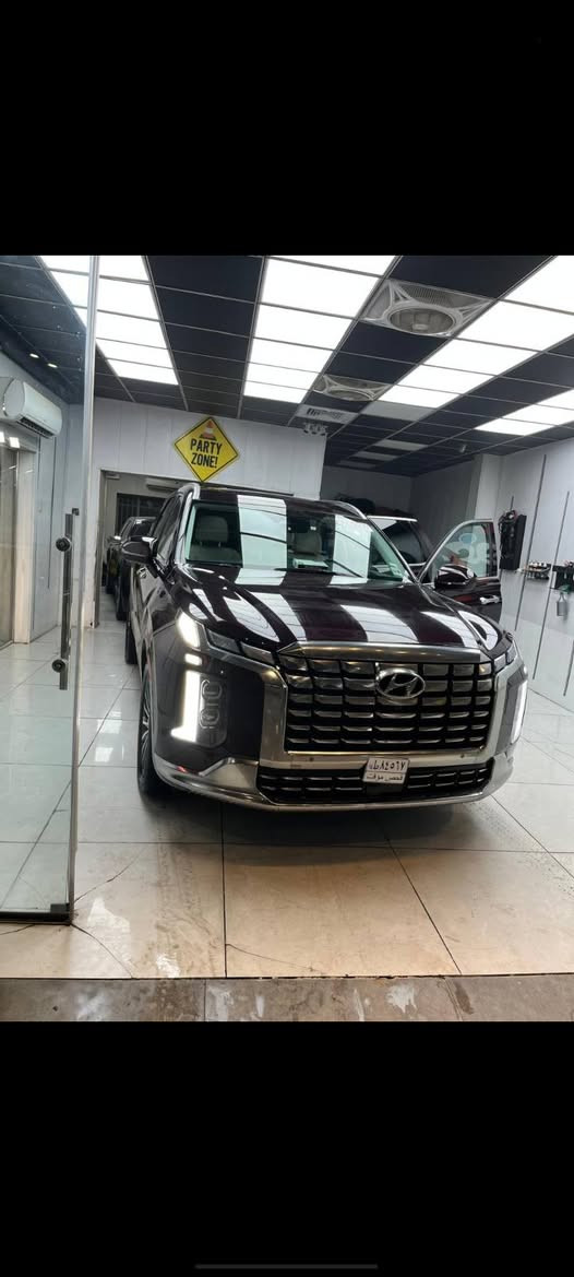 Hyundai palisade  2024 calligraphy
هونداي بلسايد كلگرافي 

موديل: 2024

الحالة: 

بدون دواخل ايرباك ستيرن 

العداد: الاف ميل

المواصفات: كلگرافي  فول 1/1 

 شاشة عرض داتشو. المحرك   v6    3.8 

بصمة تشغيل + بصمة ابواب 

اصطفاف ذاتي(تقديم +ترجيع)  

فتحة سقف +بانوراما

سماعات هارمن كاردن عدد ١٦

 رادار امامي  + خلفي 

حساسات امامي + خلفي 

كامرات عدد 6  360 درجة 

كشنات امامي خزن ميموري 

كشنات كهربائي تدفئة وتبريد🥶

داخل ابيض

انارة داخليه (محيطيه) + انارة دشبول 

بردات جانبية

تبريد مركزي امامي + خلفي منفصل التحكم

تحكم ستيرن + شفتات

تدفئة ستيرن 

مرايا هيتر + تعتيم 

صندوق كهربائي شفط + اربع وضعيات فتح صندوق

وضعيات قيادة  (٥)

ويل كب حجم  ٢٠ 

اوتو هولد + نقطة عمياء 

سايد بريك بصمة + مثبت سرعة

شحن وايرلس 

إشارات بالمرايا  + إشارات جانبيه

2اوتو بريك 

تحديد مسار

شاشة ديجتال كبيرة

تشغيل عن بعد .

تدليك كشن .

دفع رباعي 

نظام مانع انزلاق 

 نظام نزول منحدرات كشنات Vip منفصلKM8R7DGE9RU701732
شاصي البلاسايد 
السعر ٣٣٠$ 
***********
