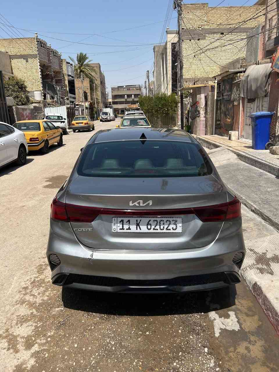 فورتي٢٠٢٣
مكينه٢٠٠٠  دوش 
شبر صبغ  فقط صندوق 
بدون دواخل  //دعاميه خلفيه صبغ خفيف 
 السعر ١٤٥$
شرط التحويل والسونار      رقم الهاتف //***********
