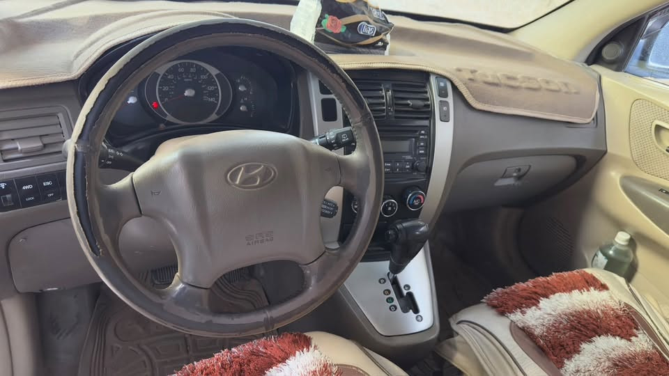توسان 2008 v6
95 وبيها مجال حلو 
***********
