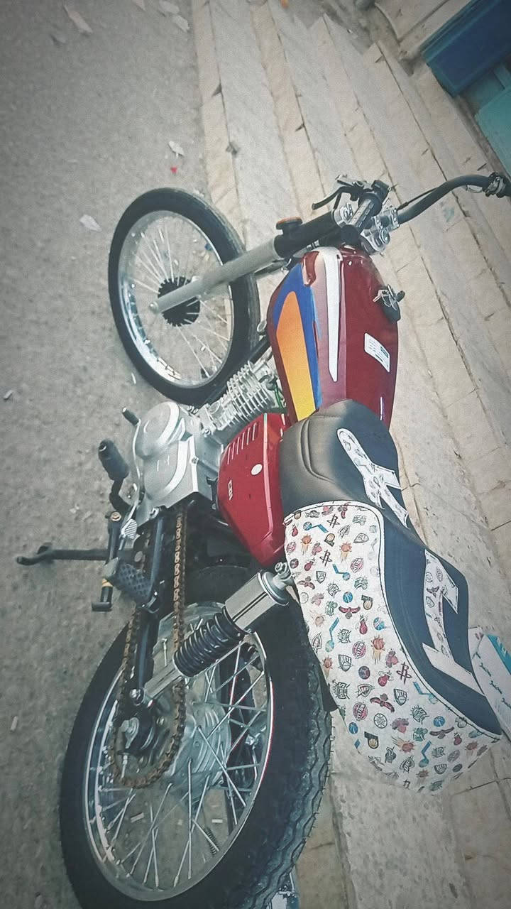 دراجة للبيع مكفولة مكاني حي العسكري السعر ٧٥٠ قفل صارلها شهرين معمره ‏ماناقصها برغي ‏‪***********‬‏ رقمي
