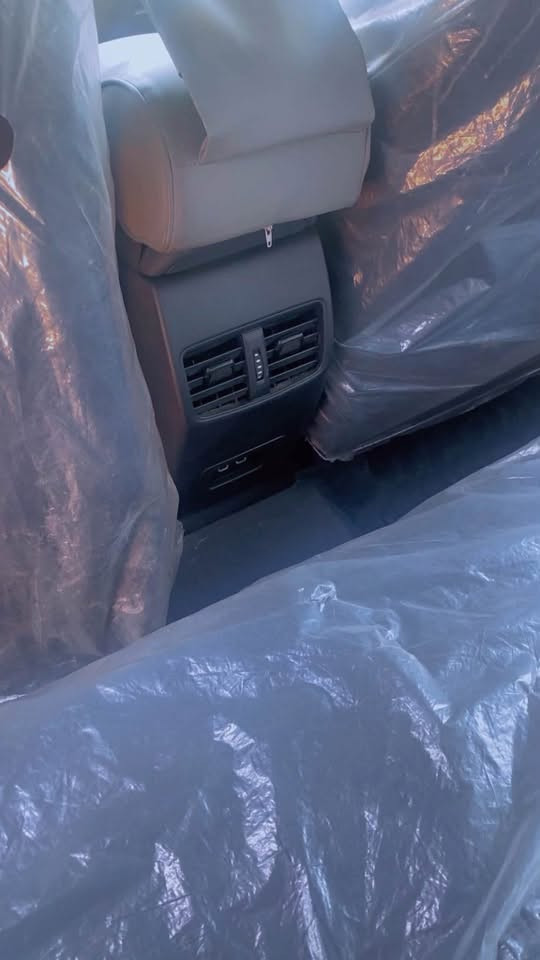 كورلا كروس هايبرد 2024  sxe اعلى فئه رقم بغداد 
وارد امريكي
ماشيه 24 
ثلاث انظمة تشغيل ايكو وسبورت وعادي
فتحة السقف
نوافذ كهربائية
بصمه 
مقاعد كهربائية
مصابيح زينون الأمامية
قفل مركزي للأبواب
لوحة قيادة رقمية
كاميرا خلفية
التحكم على المنحدرات

ABS
رادار
تحذير مغادرة المسار
قطعتين تبريد 
صندوق كهربائي
الايرباكات سليمه 
حساسات اماميه وخلفيه وجانبيه 
رادار امامي وخلفي مستشعر وقوف |
بصمة
مثبت السرعة
شاشة
مراقبة النقطة العمياء
التحكم التلقائي في درجة الحرارة
2 وسادة هوائية
المصابيح الأمامية ليد
مانع الانزلاق
أبل كاربلاي
أندرويد أوتو
شاحن لاسلكي
كشافات ضباب
التحكم الإلكتروني في الثبات
حادثها جنطه 
رقم الشاصي موجود بالصور 190 وبيه مجال بسيط 
للتواصل *********** بغداد حي الجامعة
