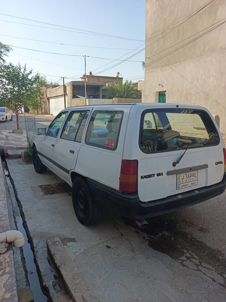 أوبل كاديت موديل ١٩٩١ رقم كركوك سنوية مشروع وطني لغاية شهر ٧ سنة ٢٠٢٧ شرط تحويل من صاحب الشرعي .... شراي اتصل ***********  ----  ***********
كير عادي محرك 16  .... كوبون بنزين ⛽ موجود كير ومحرك شرط لاصرف لابخار صدر شرط تايرات زين كهربائيات كلها شغال دواخل نظيف سعر ٢٥$ وبيها مجال شراي اتصل بالرقم مكان سياره كركوك والرقم اسيا بيها واتس اب وفايبر وتلكرام كركوك, العراق
