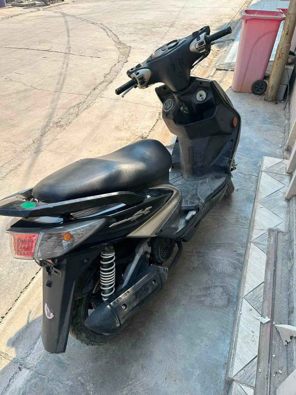 سكنس فحل للبيع نوزل السعر 750برغي مامفتوح بيهة دراجه جديده كلش ***********

