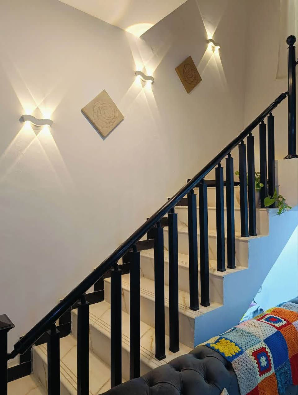 دار سكن زراعي للبيع 🏠
⭕العنوان : طريق السنية/ ام طباشي
⭕مقابل محطة تعبئة وقود الشموس

⚪طابقين 
⚪ كونكريت مسلح 
⚪بناء حديث 
⚪طابو زراعي سند 25 
           ✨منطقة خدمات كاملة  ( كهرباء،ماء،تبليط)
المساحة :139 م²✅
الواجهة : 6،80 متر

  ⭕التفاصيل⭕

غرف نوم عدد 3/صالة عدد 2/ استقبال / مطبخ /مجمع صحي عدد 2

الاستفسار /***********
