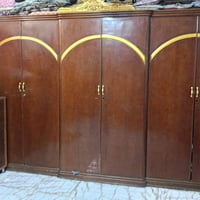 غرفة • نظيفة • بدون اثاث
