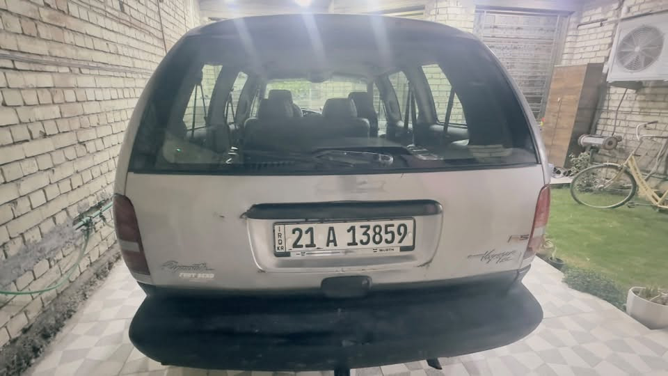 دوج كرفان موديل ٩٧
محرك تبديل جديد بلادي 3300 وگير مكفول كهربائيات شغاله تبريد فقط غاز كمريسر شغال سيارة مصبوغة حزام ونضيفة مرتبة 
سعر ٣٨ وبيها مجال بسيط 
غير متواجد ع الفيس 
سيارة باسمي تحويل مباشر او وكالة 

***********
