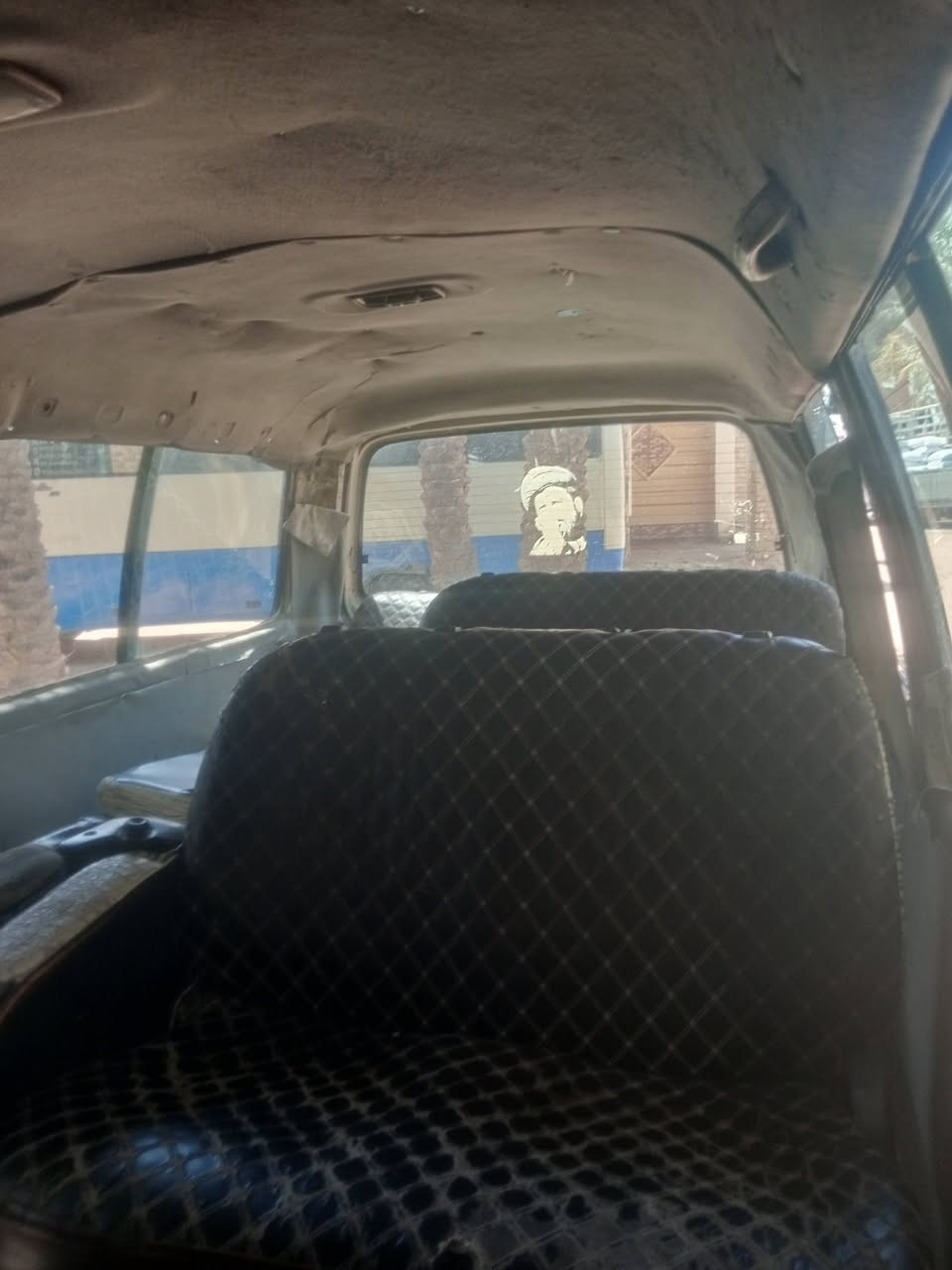 بيرجو للبيع سيارة جهازي كبل شارع مديل 96 سياره سنويه ضاعيه وبهه بلاغ وبهيه وكاله عامه سعر 35 وبهه مجال مكان كوفه ***********
