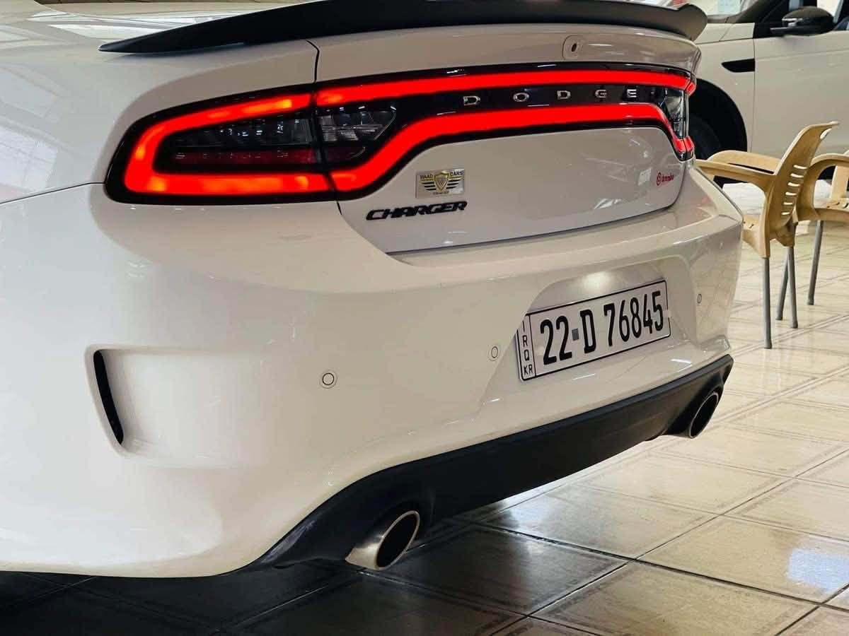 من رخصه الأدمن

دوج جارجر سكات باك . Scat Pack . 

المحرك : SRT . V8 . 6.4L . 🚀✈️

#موديل_2020

 #موصفات_SRT سكات باك 
                                  
* تحذير الخروج عن المسار . 
*  نقطة عمياء . 
* مكابح رياضية (برمبو) . اصلي. 
* لايت LED . 
كشنات شموا 
SRT
* كاميرا خلفية . 
* امكانية التحكم بوضعيات المقود كهربائيا . 
* كزوز سستم . SRT
كشنات حار بارد  
* حساسات امامي خلفي 
* ويل قياس 20 أنج 
* سستم صوت ALPINE . 
* تشغيل عن بعد . 
* ذاكرة لحفظ وضعيات الجلوس 3 
* المقاعد الأمامية تبريد وتدفئة . 
* المقاعد الخلفية تدفئة . 
* نظام خرائط GPS . 
* شاشة كبيرة قياس 8.4 أنج اوپشنات SRT 
* تدفئة ستيرن . 
* كير شفتر بالستيرن . 
* جناح خلفي .  . 
* محدد سرعة 

#ربع_جملغ_امامي_صبغ  بدون دواخل. ايربك مرجع بلادي شركة اصلي شرط 

#ماشي_7_الف شرط 

#سيارا_ستوك_علا_وضعا_بلادي_شركة شرط 

#سيارا_نضيف_كلش_بدون_مصرف_بدون_نقوصات شرط 

#سعر_215_ورقه_بي_مجال 

#مكان_اربيل 
 
رقم الهاتف:***********
