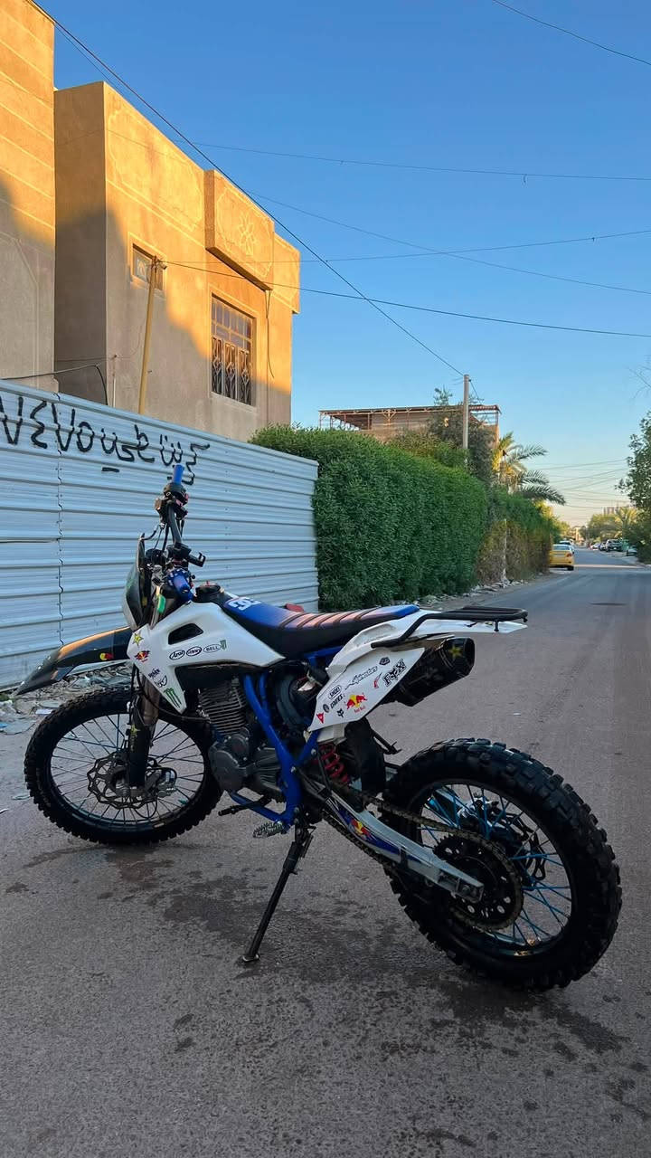 السلام عليكم دراجة قفاز crx  مكينة 250 موديل ٢٠٢٤  دراجه اي نقص مابية بس واقية مال باتري المكينة كفالة عامة اوراق كاملة السعر مليون و500 بيه مجال رقم تلفون ***********
